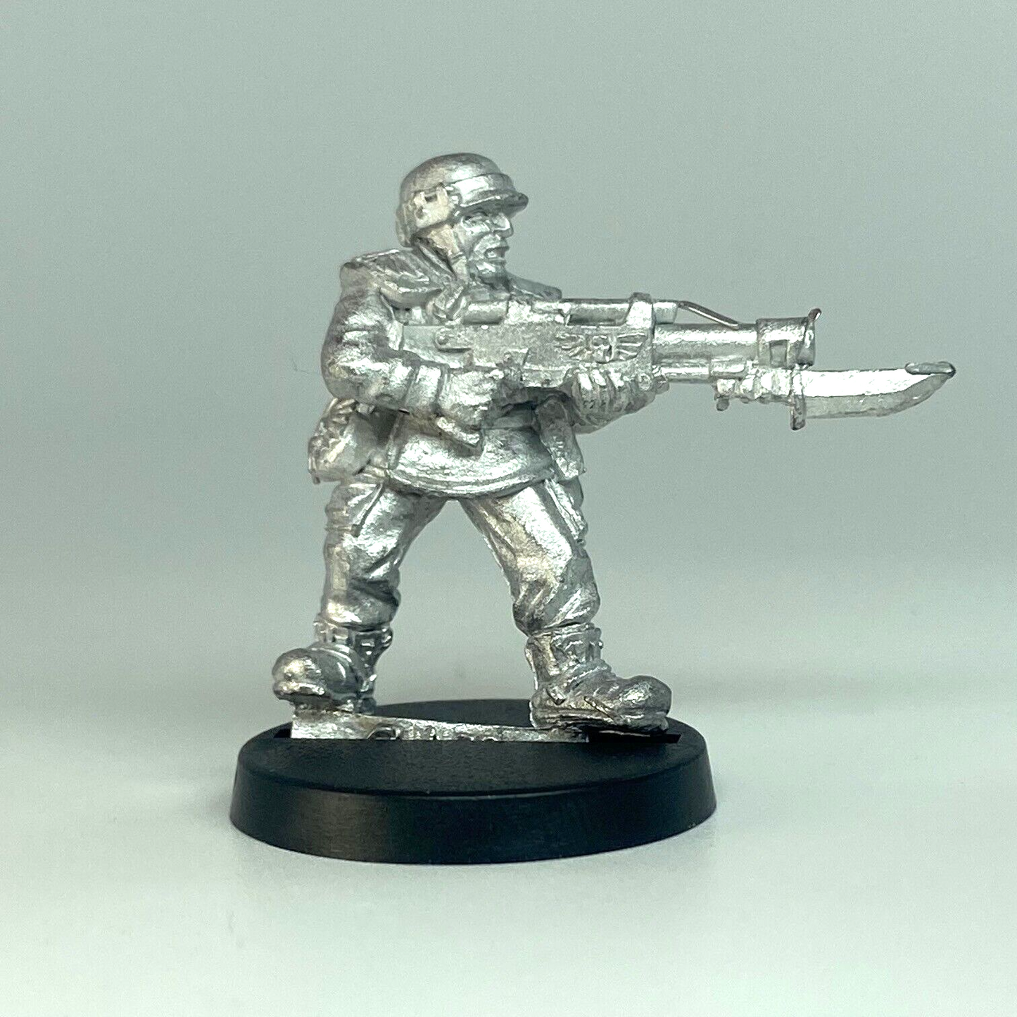 Cadian Shock Troop Rifleman Imperial Guard - Warhammer 40K Classic Metal X1510