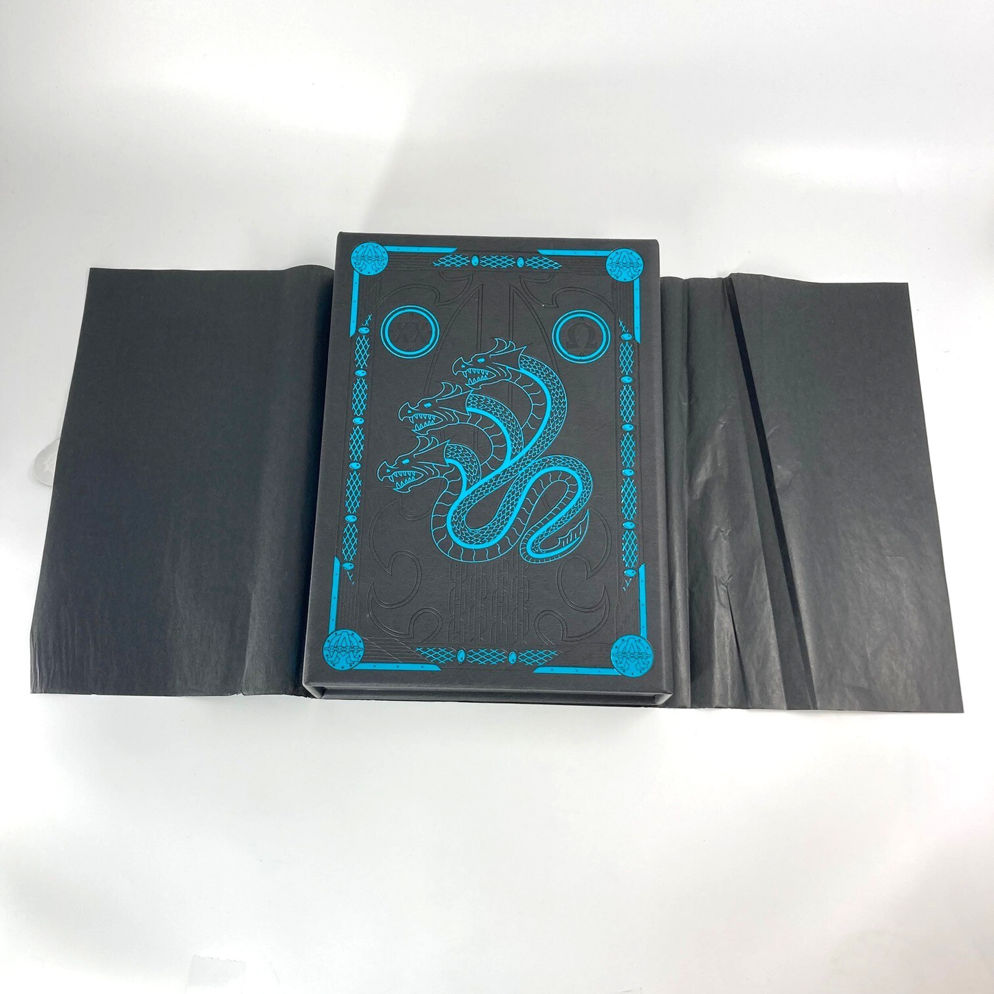 Alpharius: Head Of The Hydra - Limited Edition - Black Library Warhammer M906