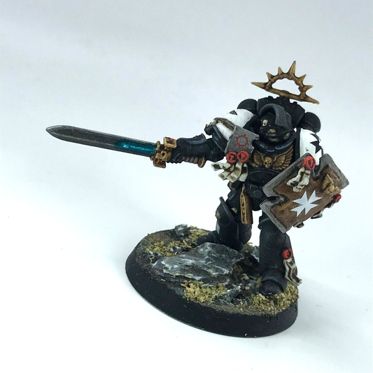 Black Templars Lieutenant Space Marines - Warhammer 40K Games Workshop C4165