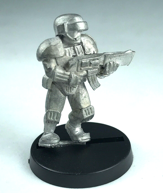 Classic Metal Harlequin Miniatures Space Cyber Soldier - Kevin Jones X1657