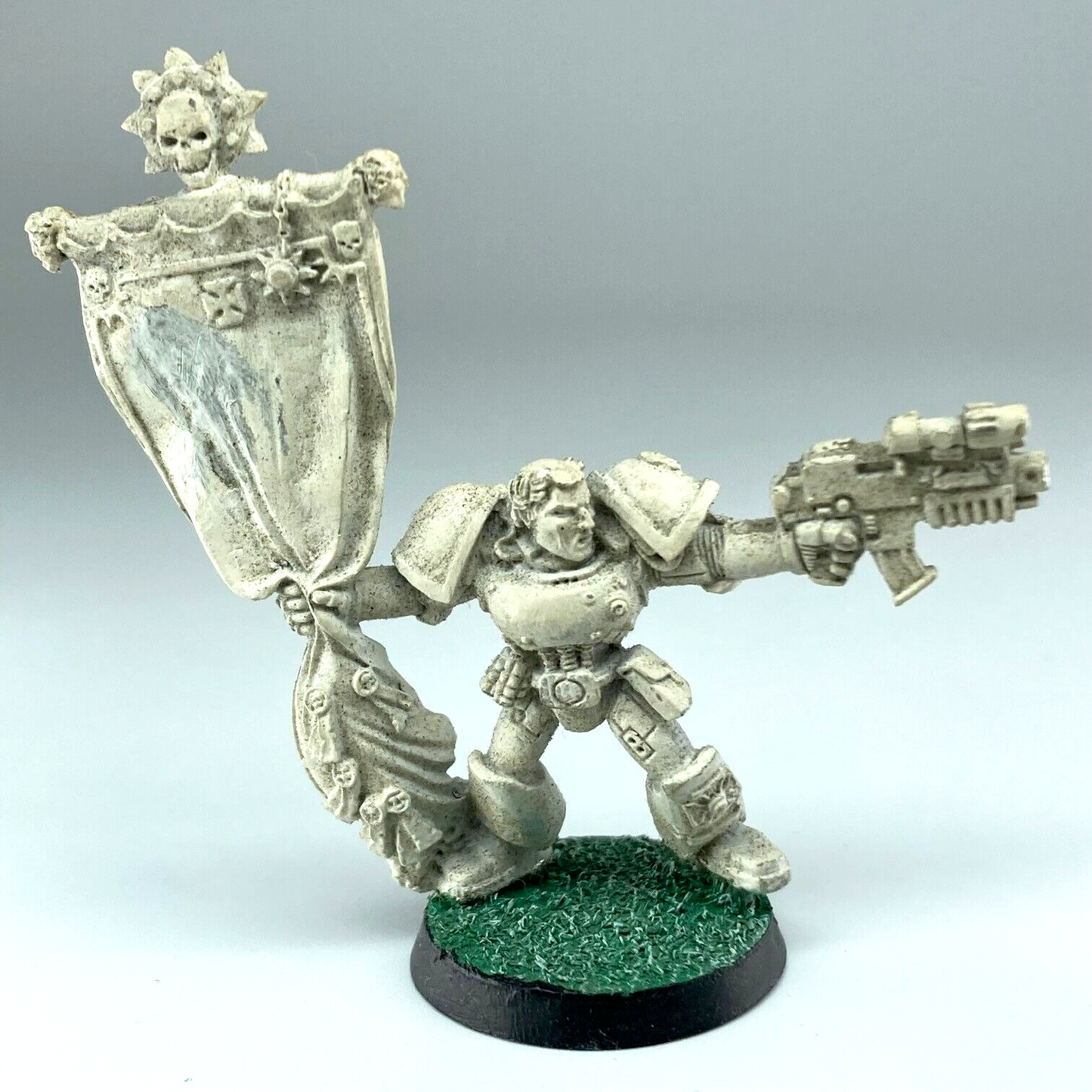 Ultramarines Standard Bearer Limited Edition Skullz Warhammer 40k Metal X7461