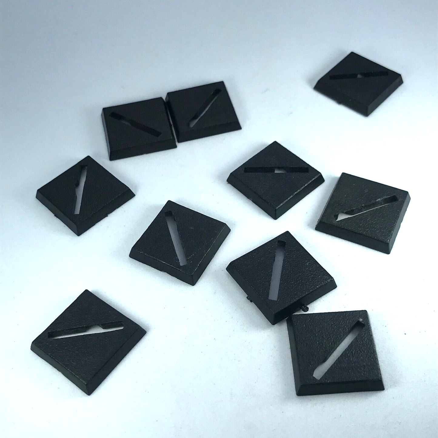 Original GW Dated 1984 20mm Square Bases Slotta - Warhammer Fantasy X3689