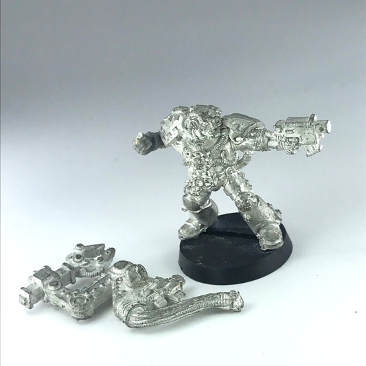 Techmarine Space Marine - Warhammer 40K Games Workshop Classic Metal X6563