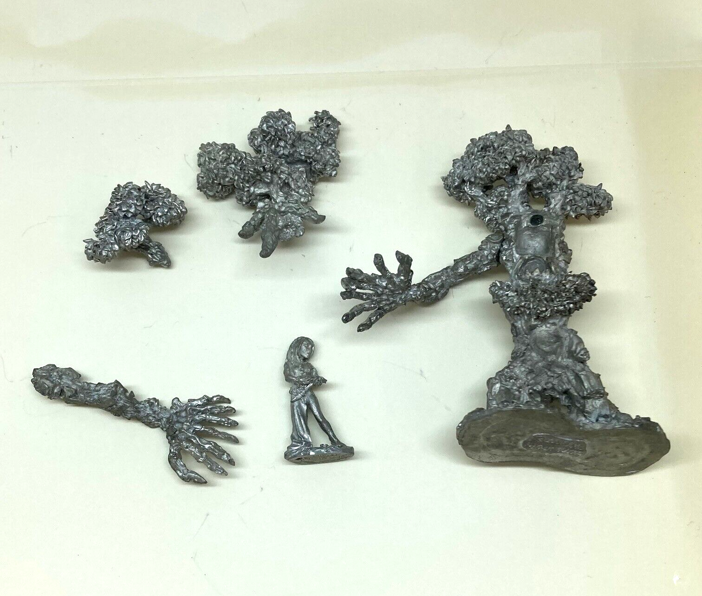 Mossbeard The Treeman With Ariel The Dryad - Metal Miniature Box Set Reaper