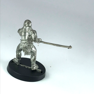 Beserker Uruk Hai LOTR - Warhammer / Lord of the Rings GW Metal X10141