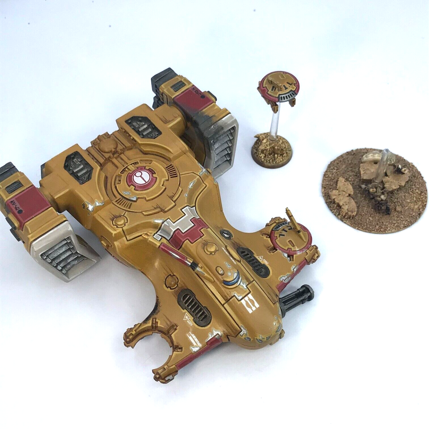 Tau T'au Empire TY7 Devilfish - Painted - Needs Re-gluing - Warhammer 40K BOX54