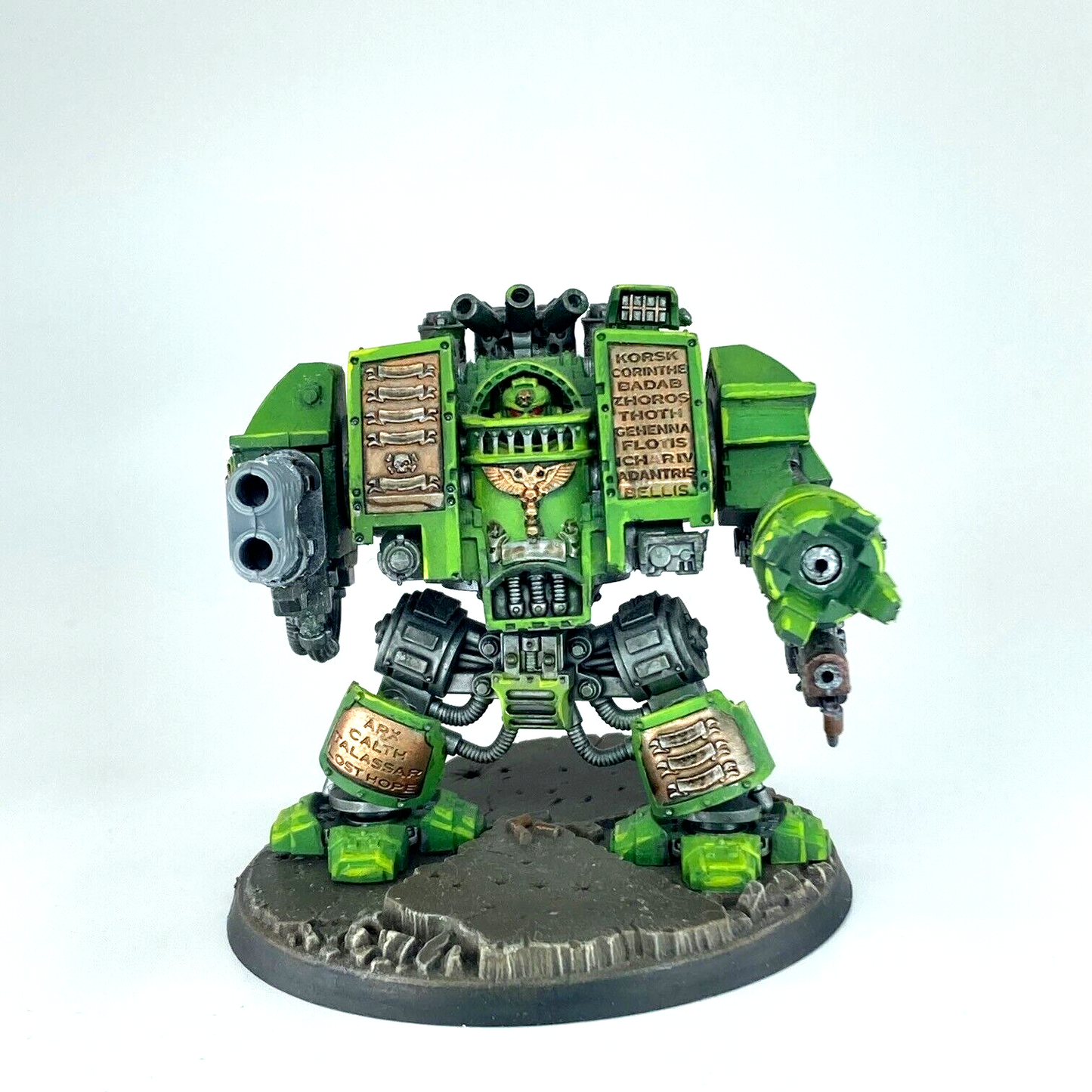 Painting a dreadnought similar to space marine 2 Painting a dreadnought similar to space marine 2