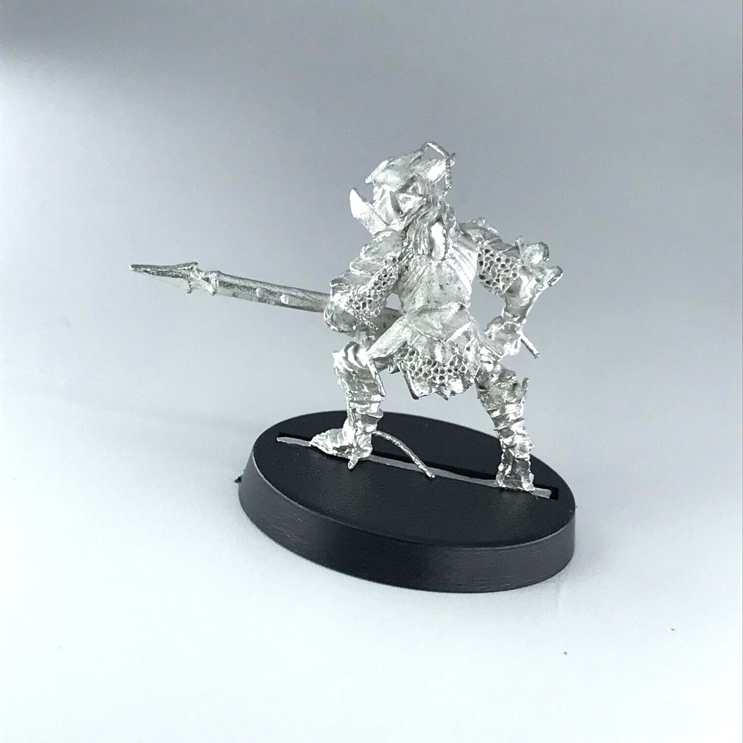 Moria Goblin Armoured Spearman - Warhammer / Lord of the Rings Metal X3628