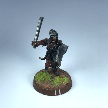 Uruk Hai Scout - LOTR Warhammer / Lord of the Rings Painted Metal X12116