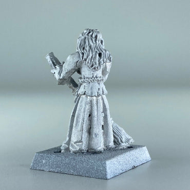 Citadel Villagers & Townsfolk - Games Workshop  Classic Metal X12411