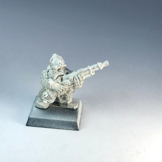 Dwarf Thunderer Rifleman - Citadel Warhammer Fantasy Classic Metal X13139