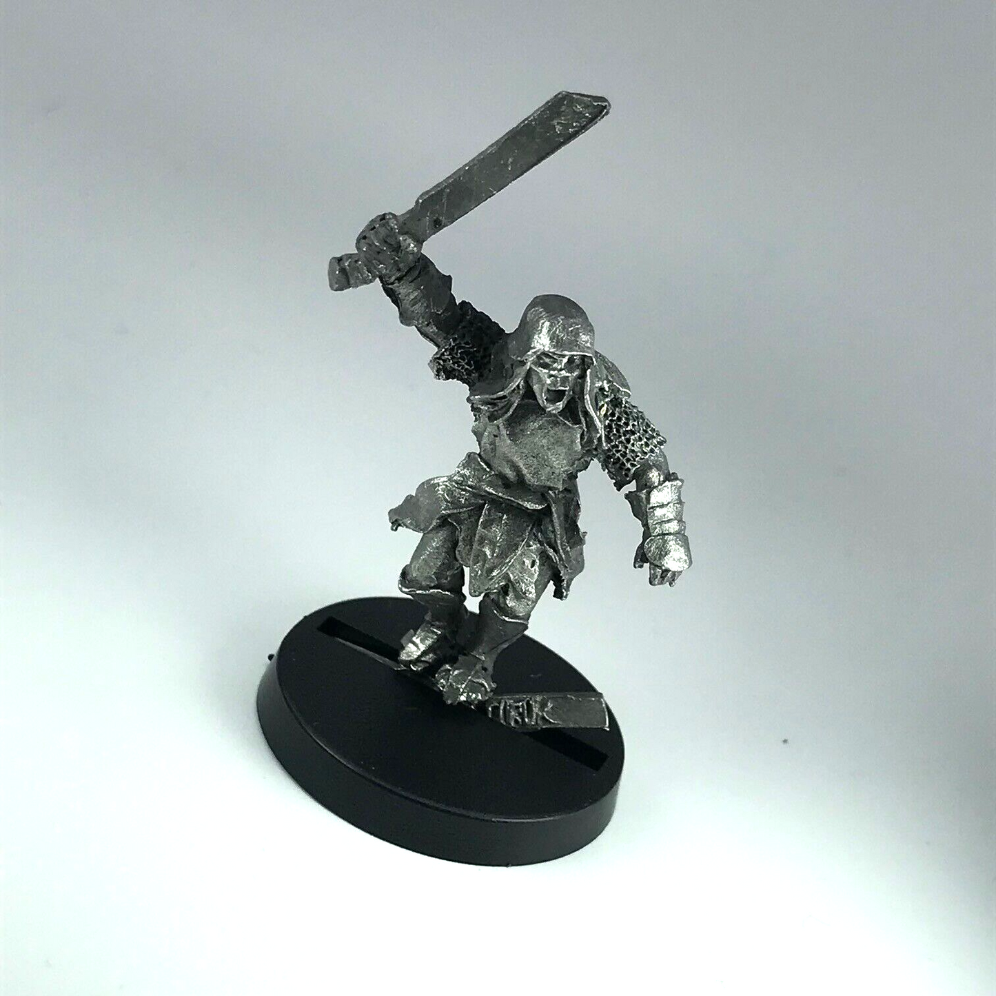 Red Eye Uruk Hai Mordor - Warhammer / Lord of the Rings GW Metal X5255