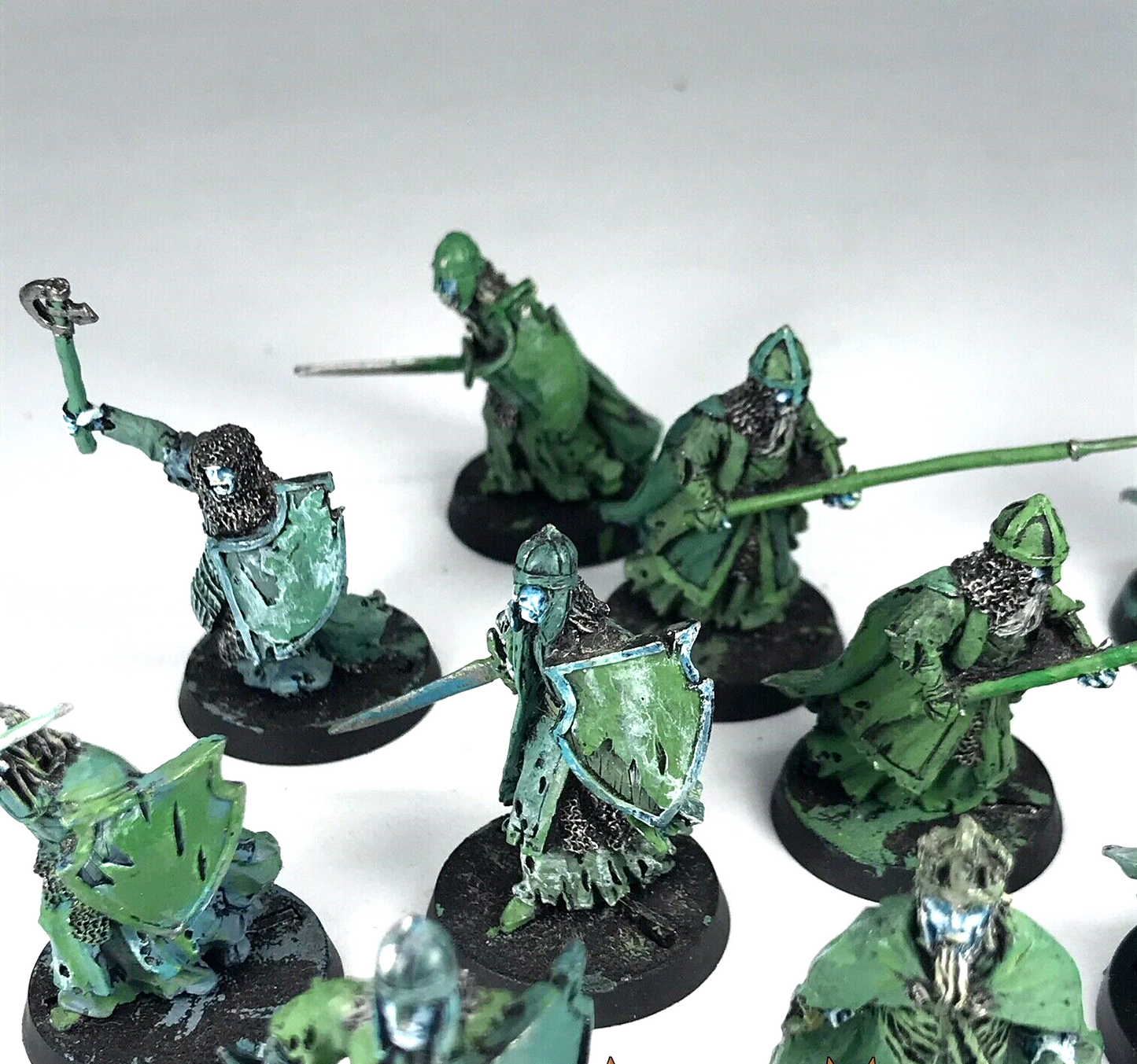 Metal Warriors of the Dead - Some Incomplete Warhammer / Lord of the Rings C1149