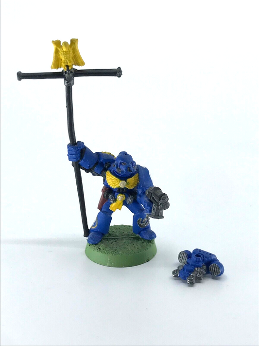 Company Standard Bearer Space Marines - Warhammer 40K Classic Metal C4828