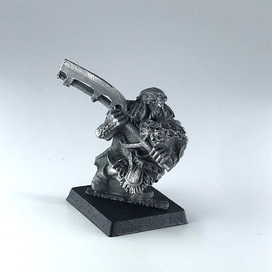 West Wind Dwarf Miniature with Axe - Classic Metal X11919