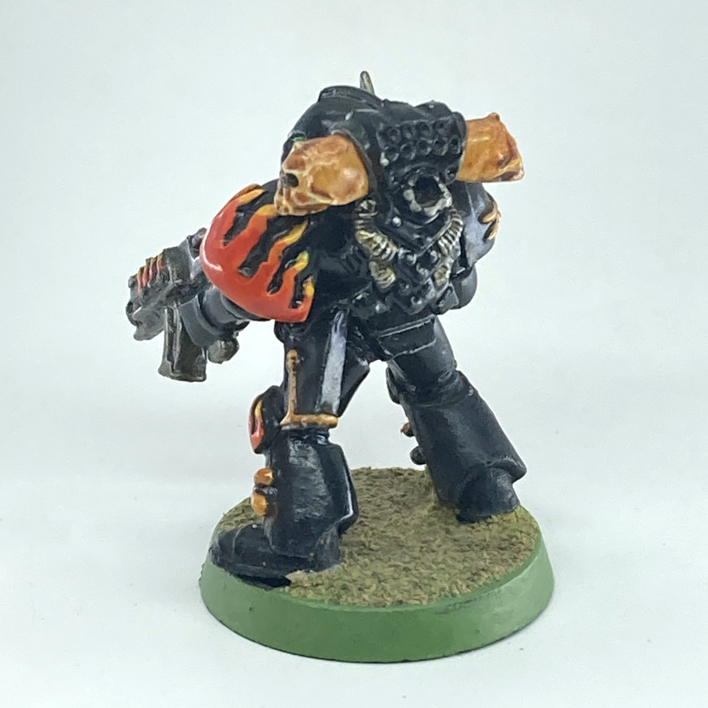 4f1077d9-2abb-49c0-bead-8625f8e62065