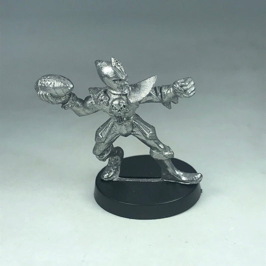 Metal Blood Bowl Thrower Dark Elves - Warhammer Bloodbowl X8205