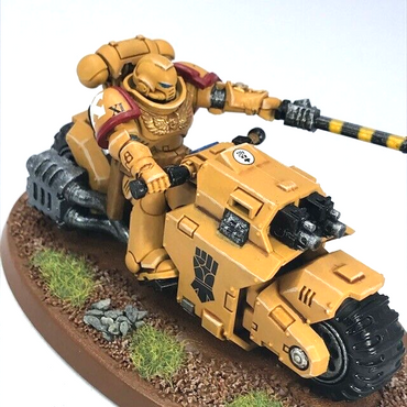 Imperial Fists Outrider Space Marines - Warhammer 40K Games Workshop C4756