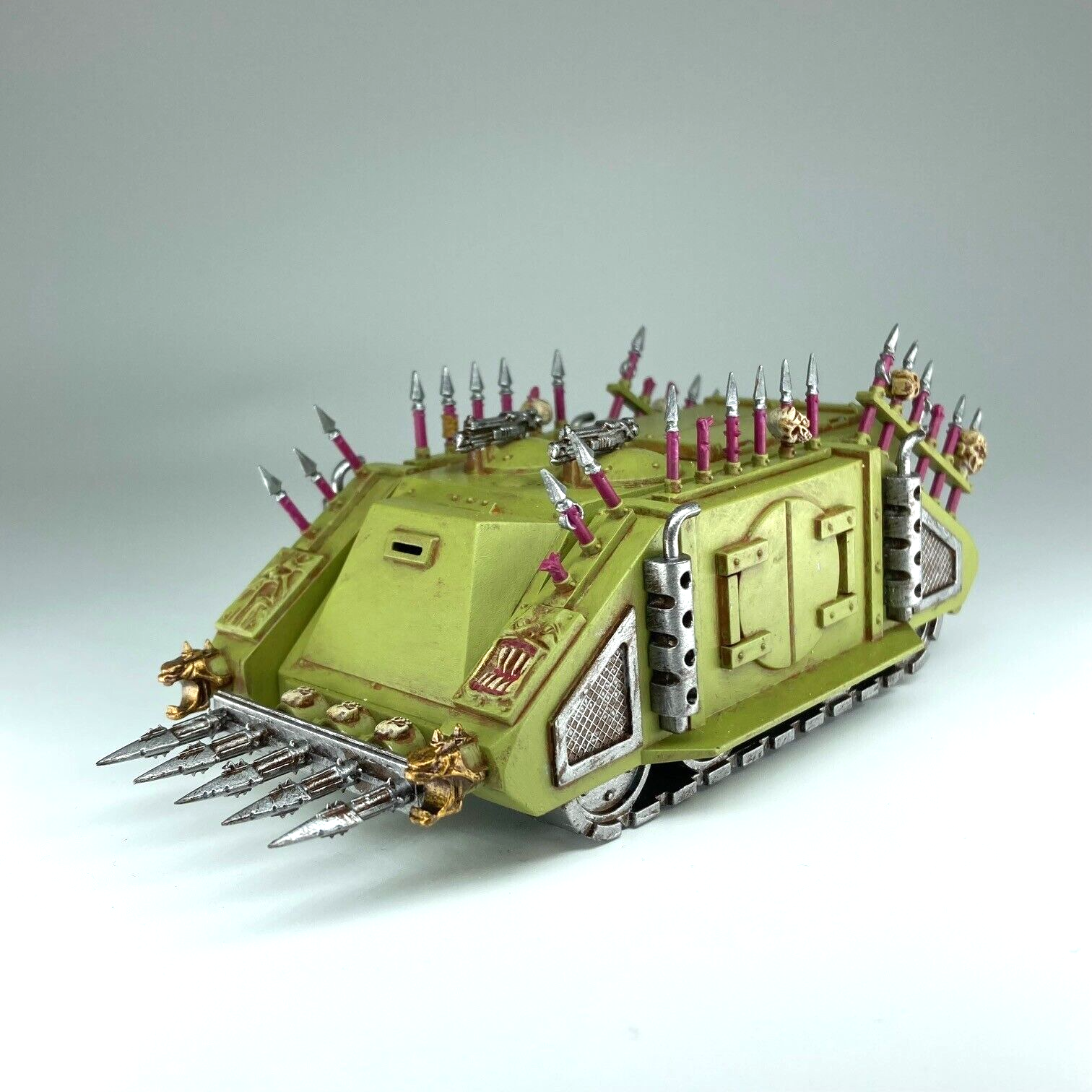 Death guard chaos rhino - rogue trader warhammer 40k games workshop box222