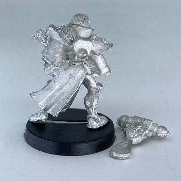 5de9471e-c48f-4e44-bb8f-e0d6bc371d5f