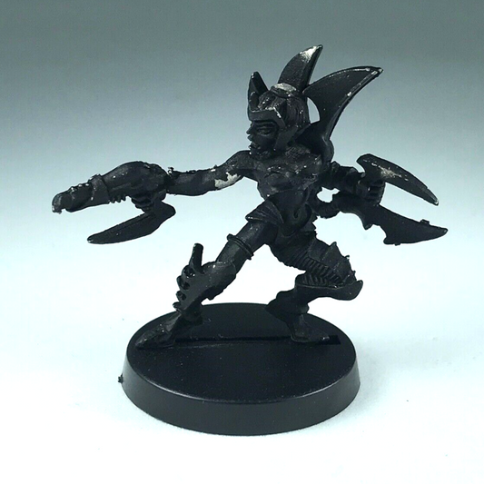 Classic Metal Dark Eldar Wych - Undercoated - Warhammer 40K X910