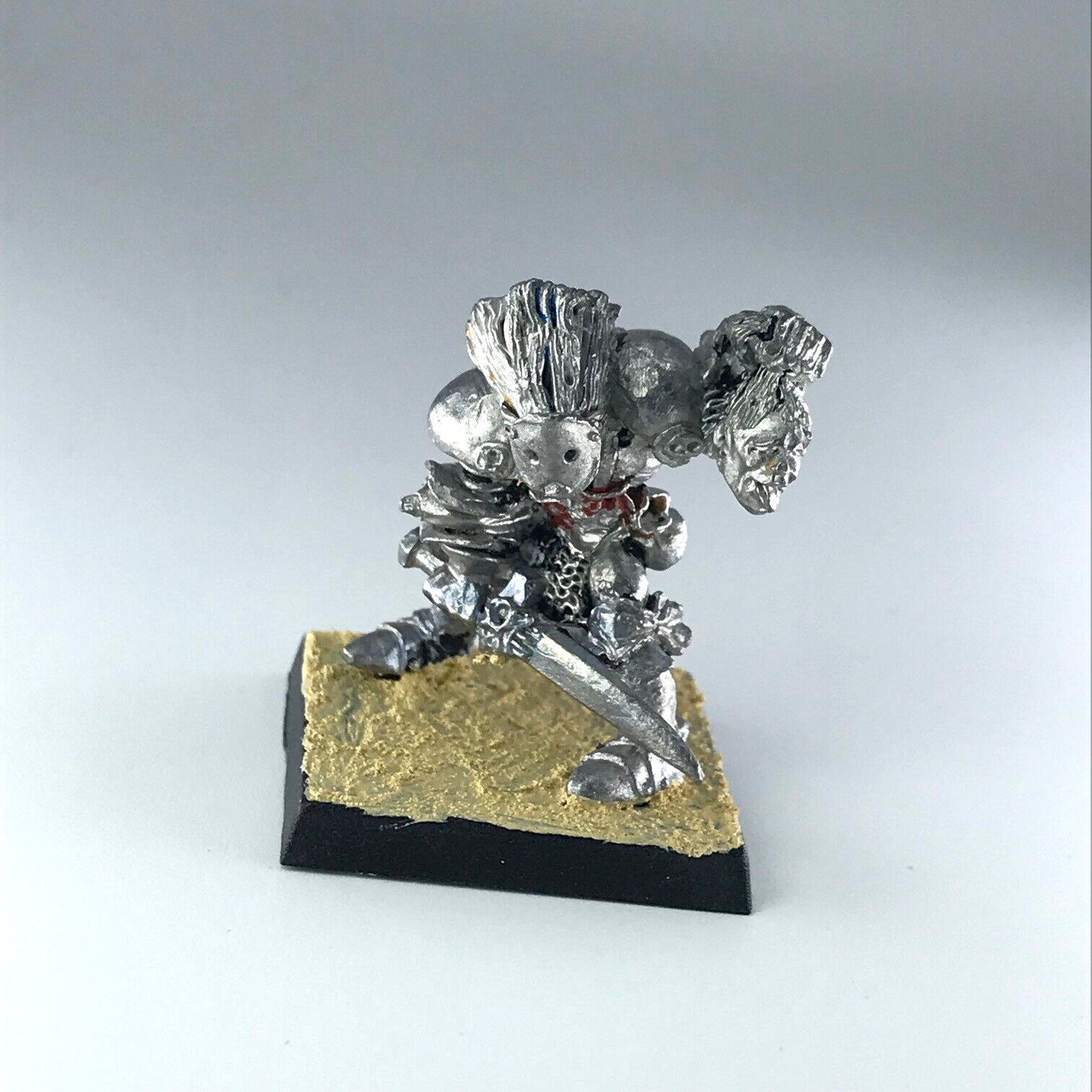 Chaos Thug with Sword - Citadel Warhammer Fantasy Classic Metal X10788