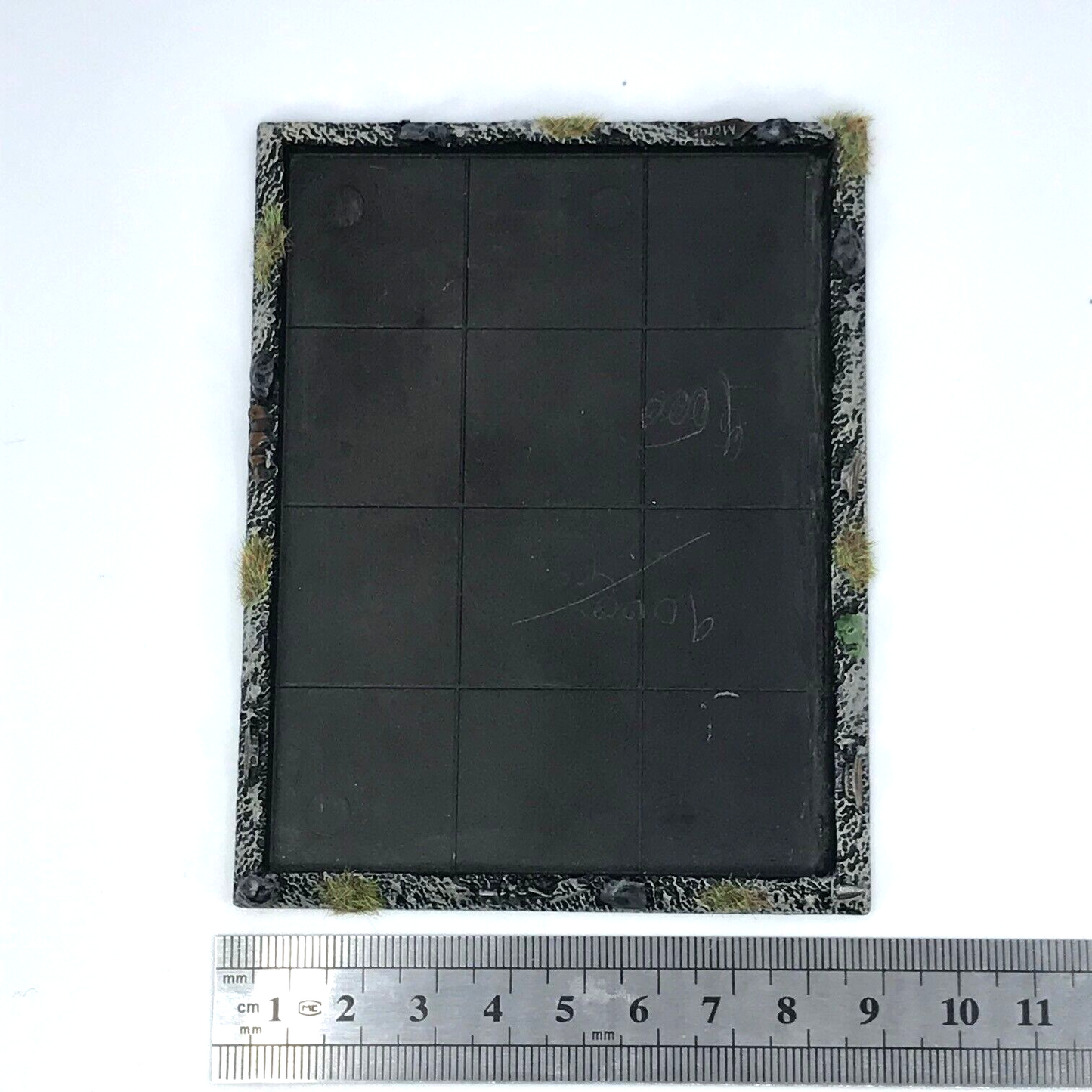 Classic Model Movement Tray - Warhammer Fantasy MT97