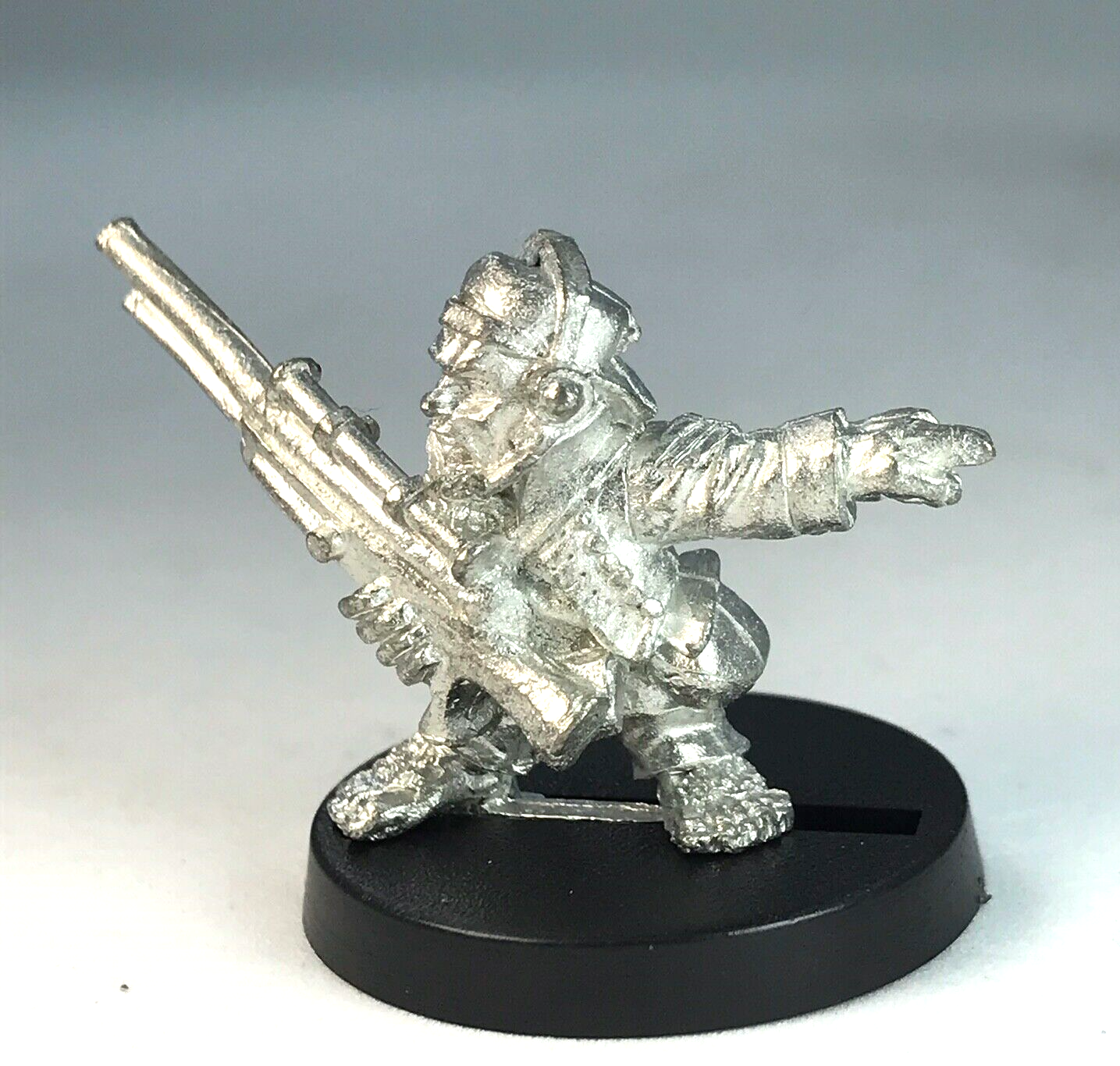 Ratling Sniper Scout Halfling Imperial Guard - Warhammer 40K Classic Metal X4622