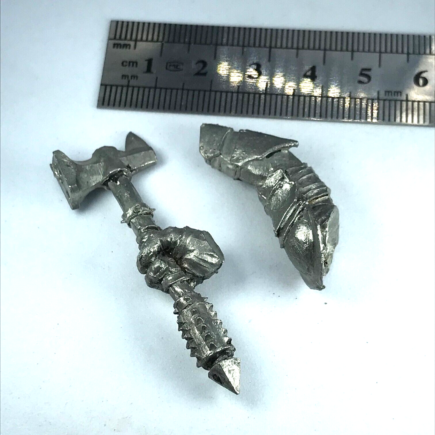 Metal Mordor Troll Arm Parts - LOTR / Warhammer / Lord of the Rings X11026