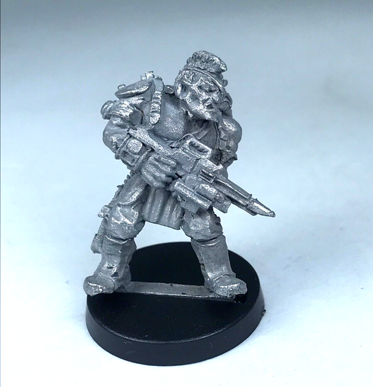 Classic Metal Space Imperial Figure & Rifle - Rogue Trader - Warhammer 40K X2695