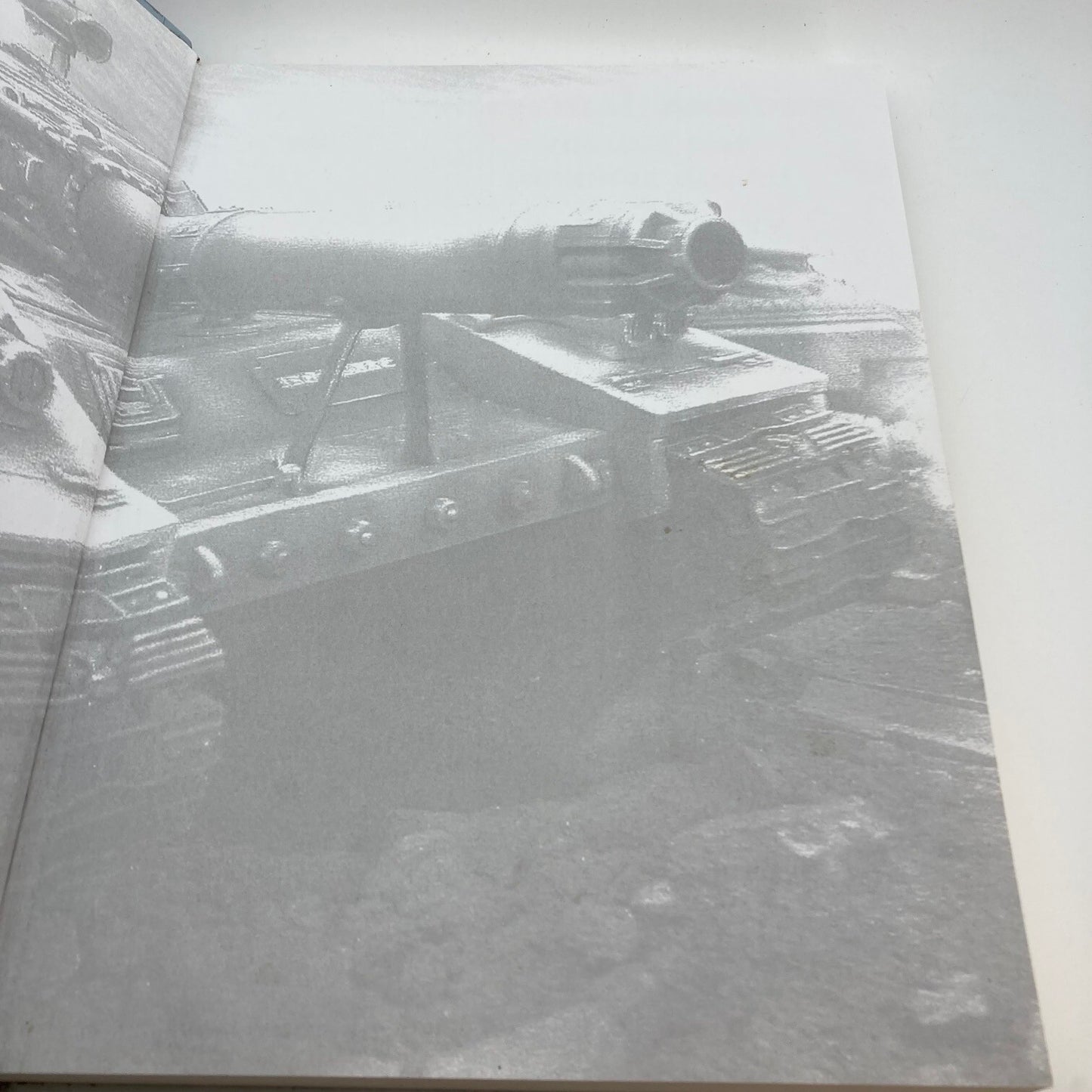 Imperial Armour Volume 1 - Imperial Guard Warhammer Games Workshop M1654