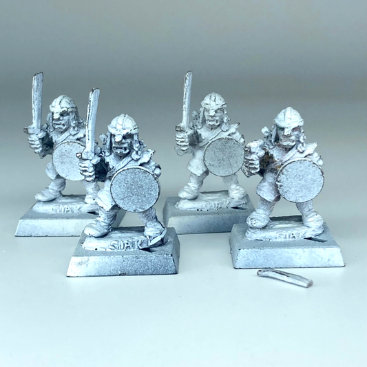 Giak Attacks - Lone Wolf - Orcs & Goblins - Broken Sword Warhammer Metal X2377