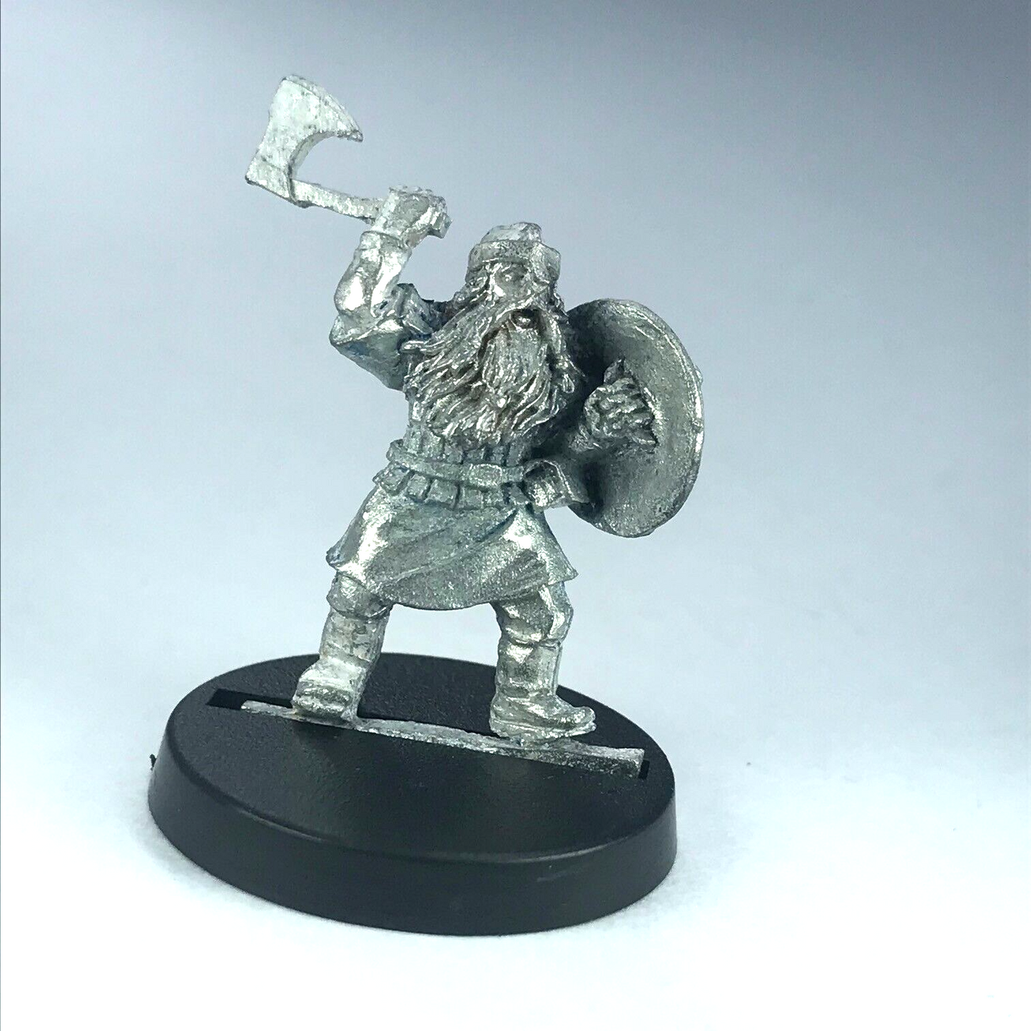 Dwarf Warrior with Axe & Shield OOP LOTR / Warhammer / Lord of the Rings X10885