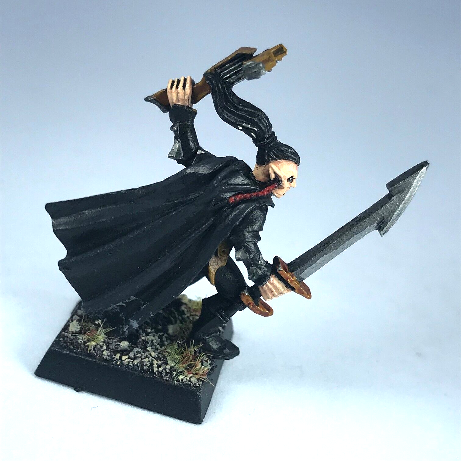 COD. 801. WARHAMMER fantasy dark elf Dark Crossbowman vintage Oop EUR COD. 801. WARHAMMER fantasy dark elf Dark Crossbowman vintage Oop EUR