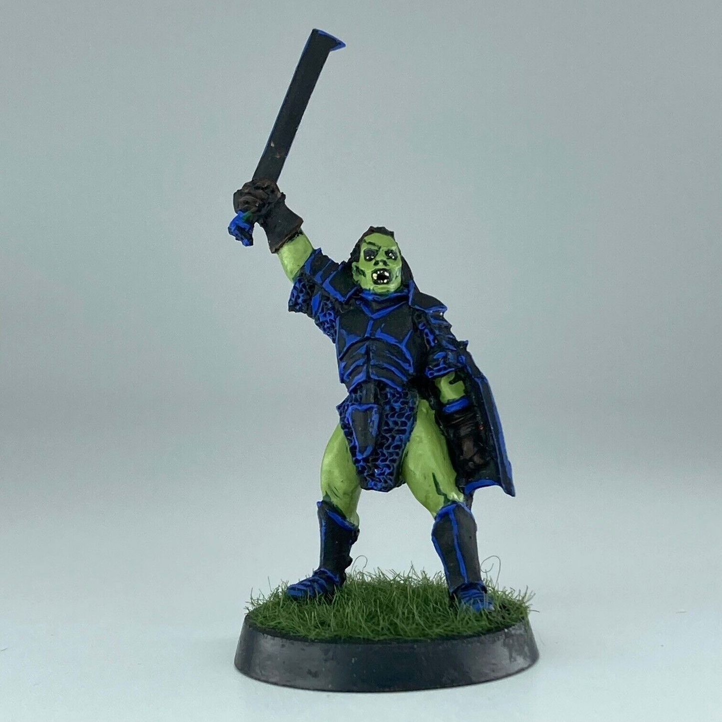 Metal Uruk Hai Captain - Painted - LOTR Warhammer / Lord of the Rings X14307