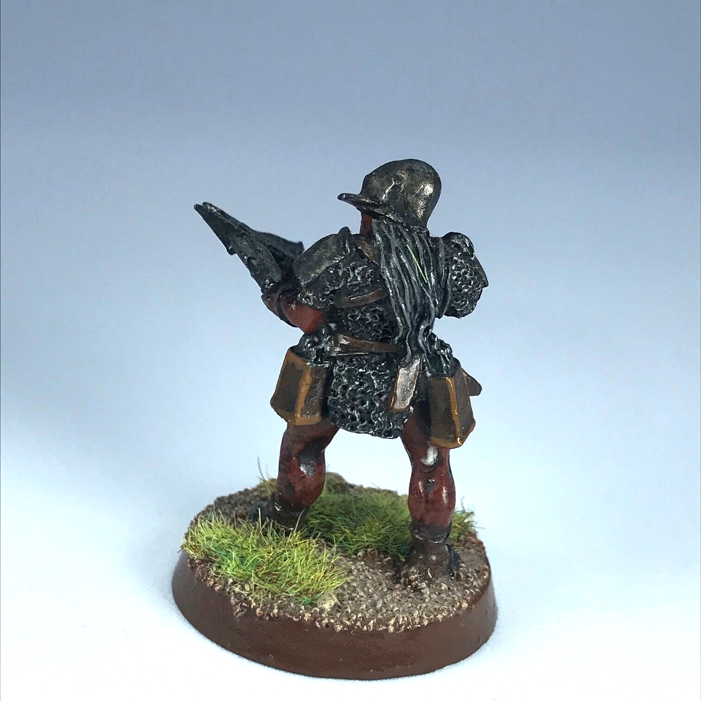 Uruk Hai with Crossbow - LOTR Warhammer Lord of the Rings Painted Metal X11467