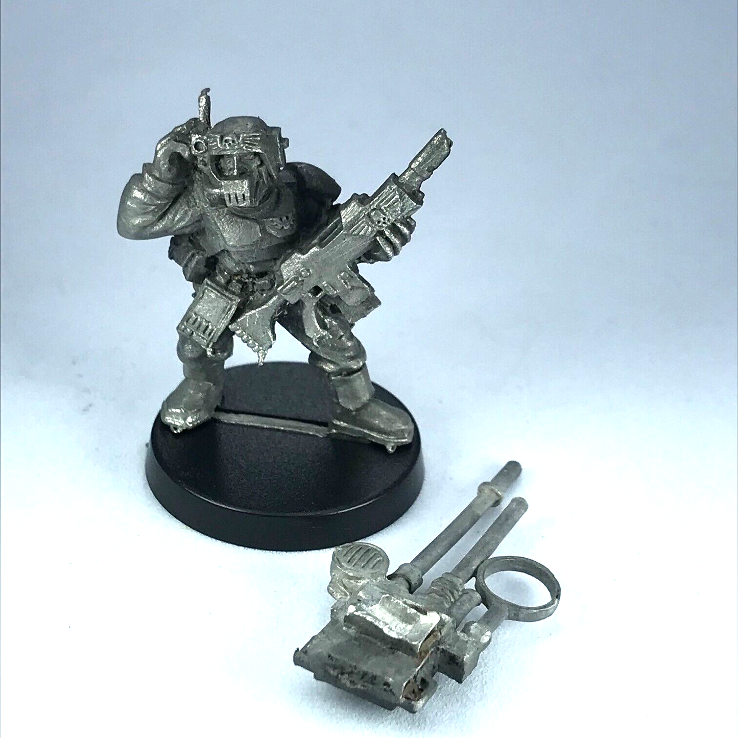 Cadian Vox Radio Operator Company HQ Imperial Guard - Warhammer 40K X5243