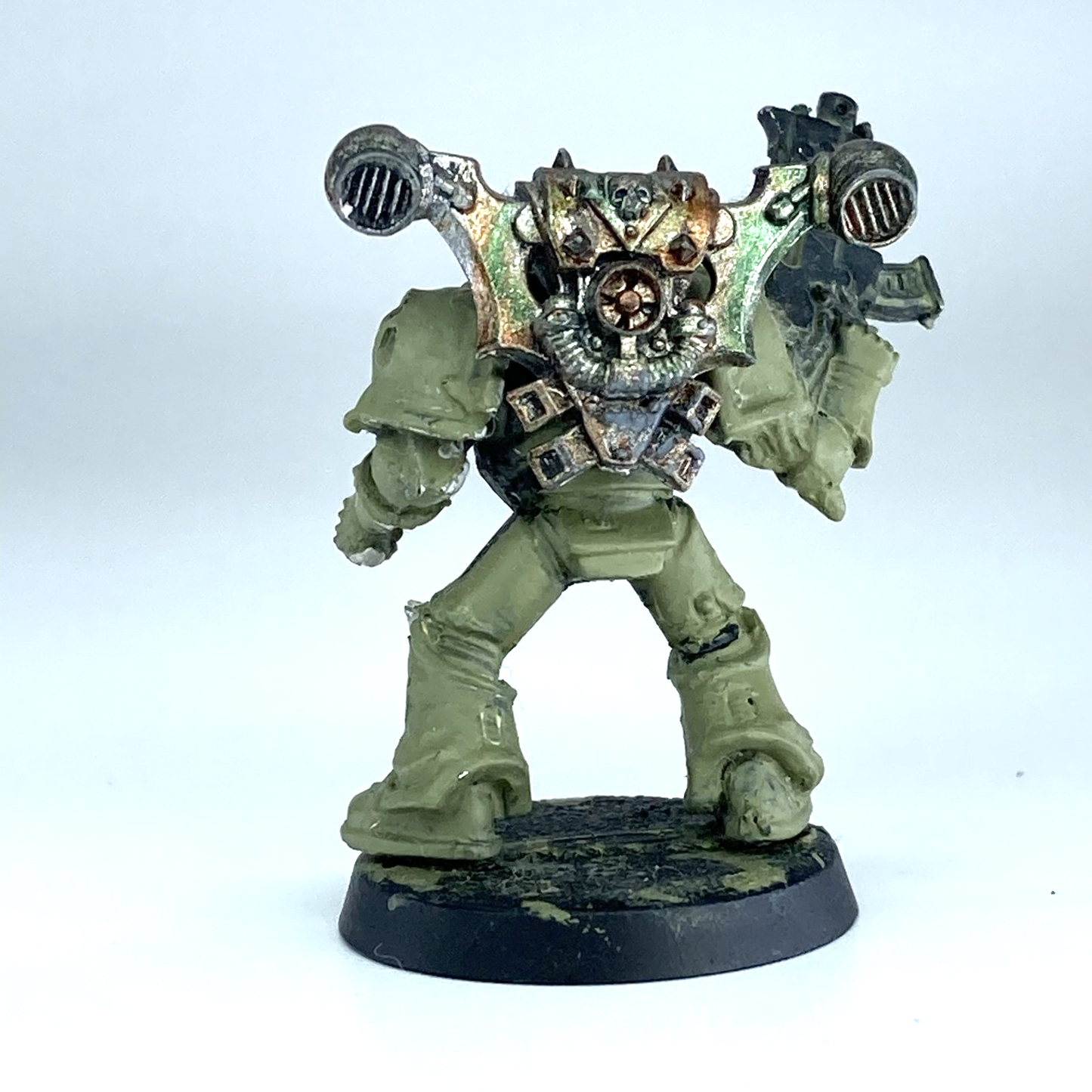 70446683-f2f0-47b6-a2f4-6ddbda2fb9d9