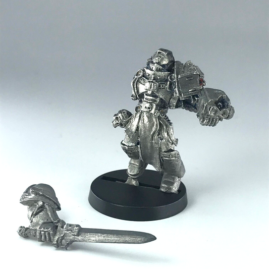 Grey Knight with Sword Space Marine - Warhammer 40K Games Workshop Metal X790