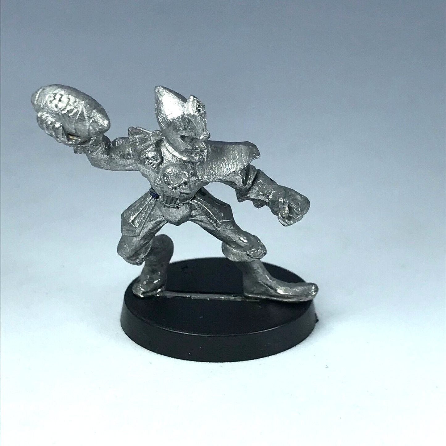 Classic Elf Elves Thrower Dated 1993 Games Workshop Warhammer Blood Bowl X9203