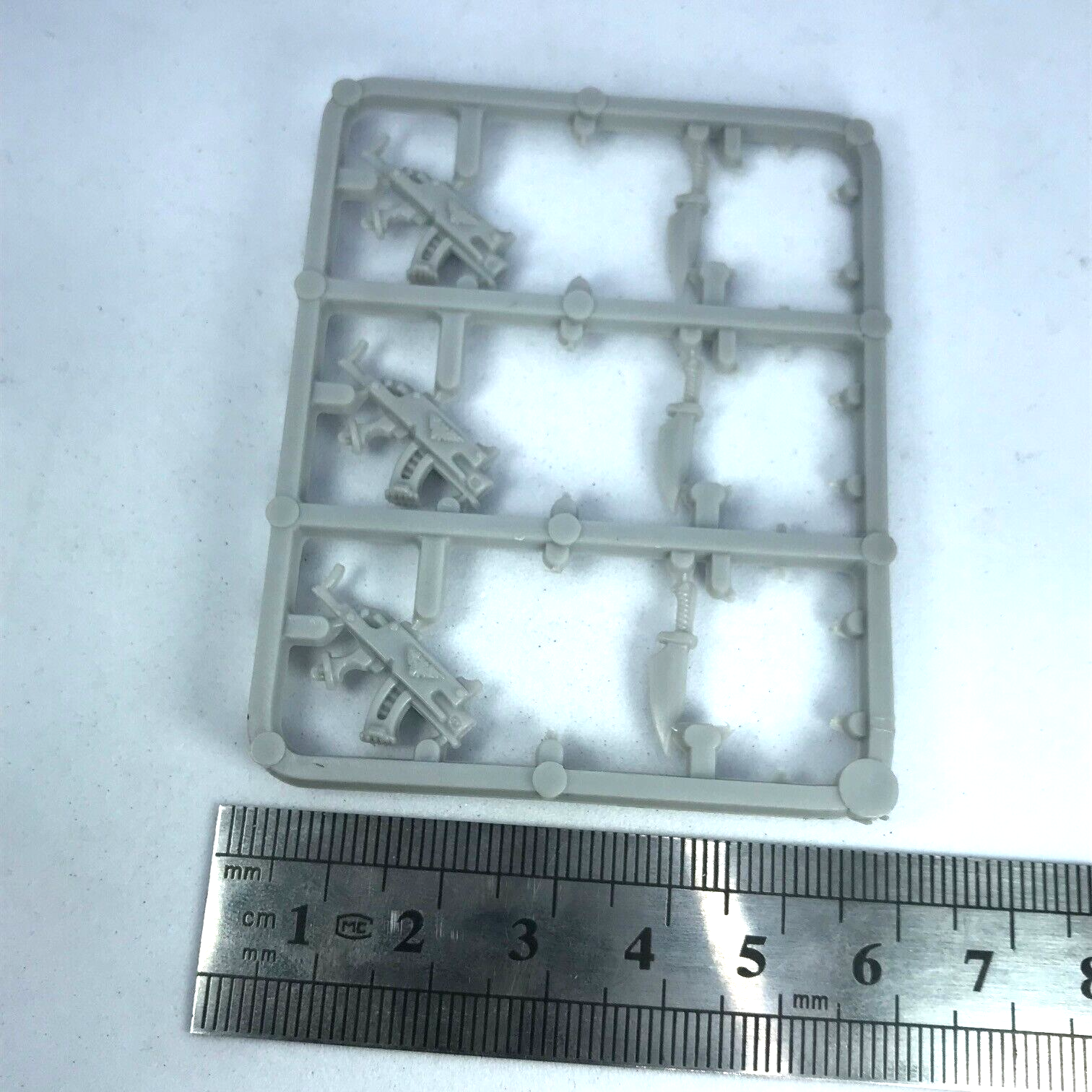 Classic space marine weapon sprue - rogue trader - warhammer 40k y102