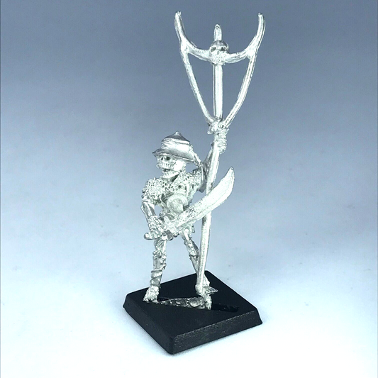 Undead Skeleton Standard Bearer - Citadel Warhammer Fantasy Classic GW X9578