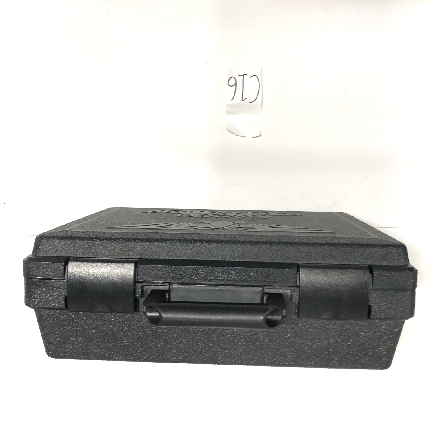 76794622-e7b9-4b28-a73a-1882e8f06d9f