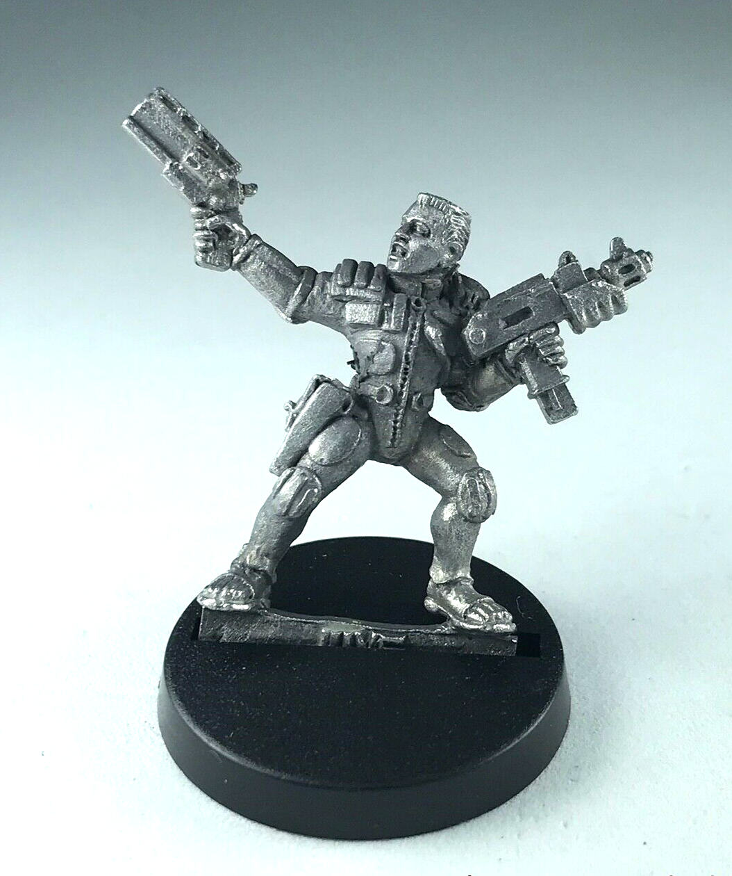 Classic Metal Juve Ganger Warrior - Necromunda Warhammer X2108