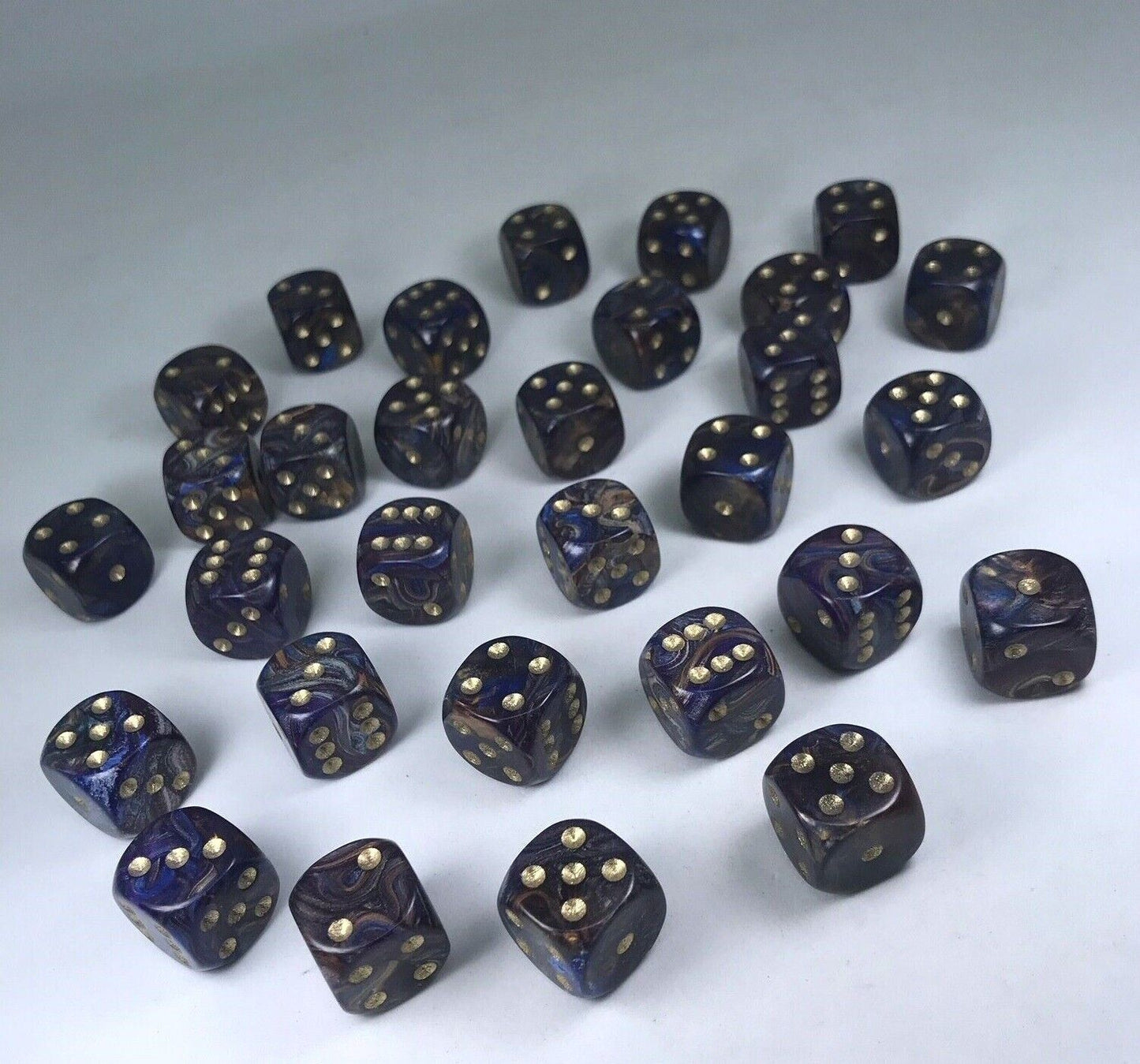 Unusual Playing Dice 14mm - D6 Board Game RPG Wargame D28