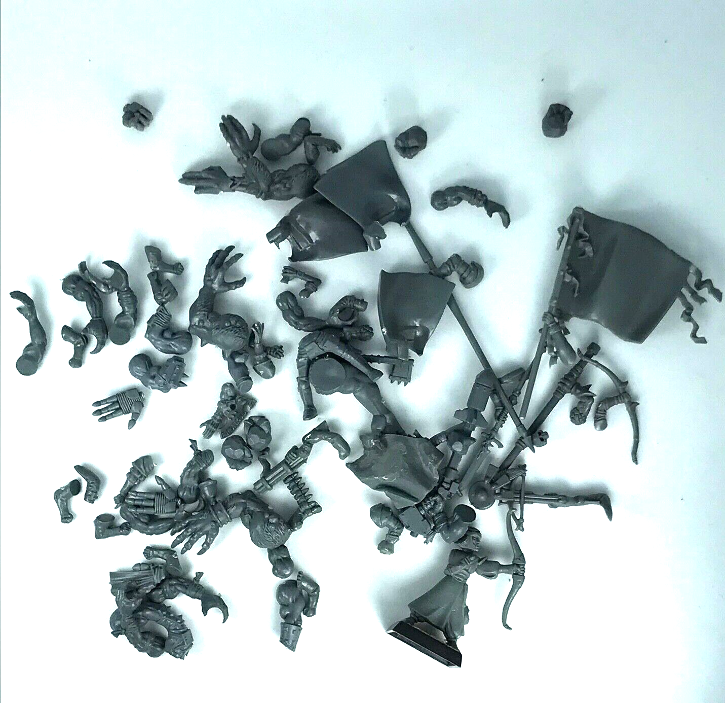 Bits & Parts Bundle - Spares & Repairs - Warhammer 40K / Fantasy X3815