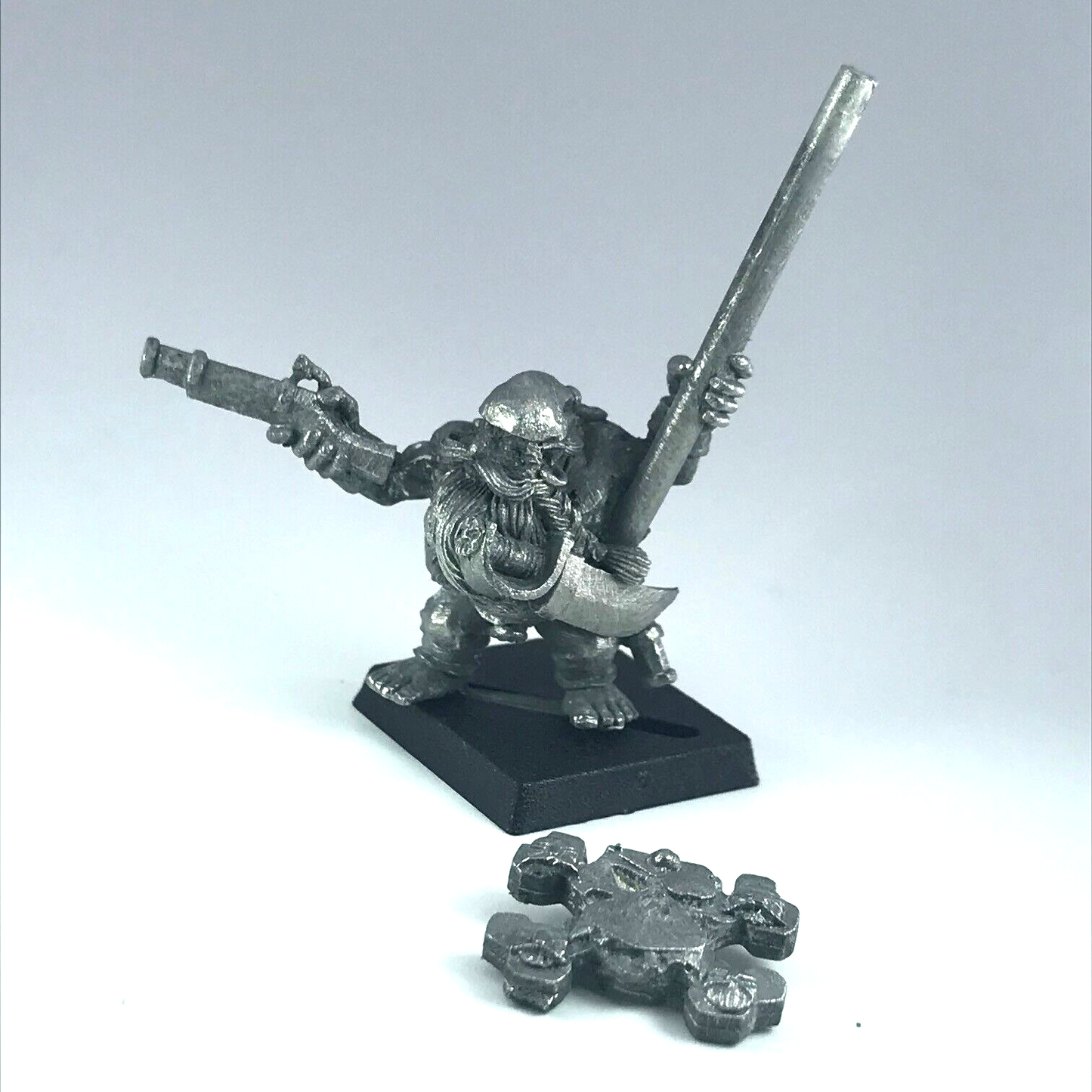 Dogs Of War Long Drong Standard Bearer Dwarf Slayers - Warhammer Fantasy X10931