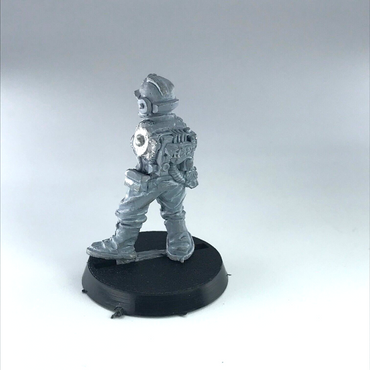 Imperial Army Medic Trooper Rogue Trader - Warhammer 40K Classic Metal X8397