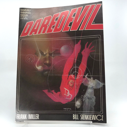 Daredevil Marvel Graphic Novel - Frank Miller - Marvel Comics D347