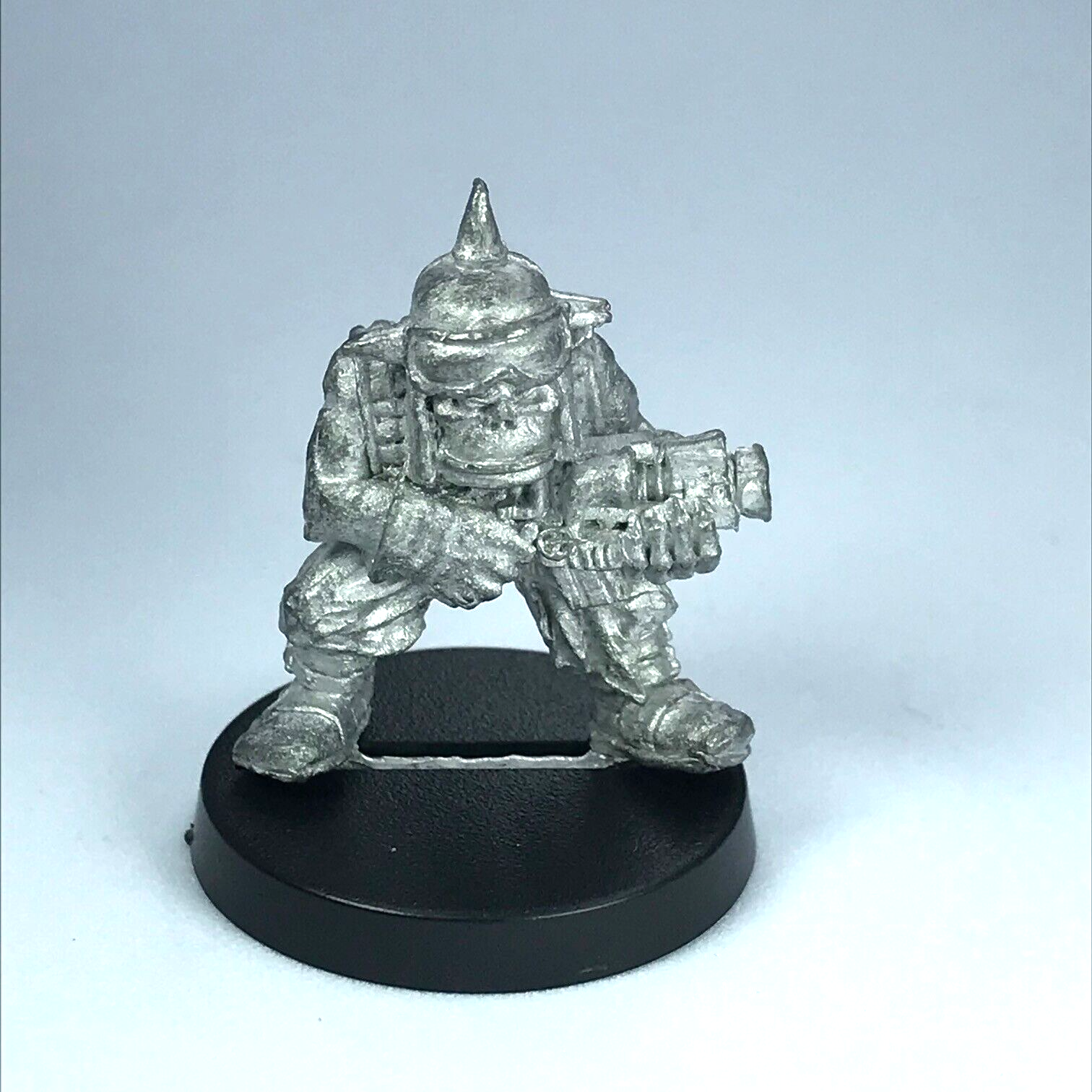 Classic metal space ork trooper dated 1988 - rogue trader - warhammer 40k x1391
